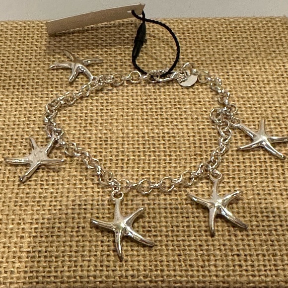 NWT Luxury Divas Charm Bracelet silver with starfish charms - Picture 1 of 13